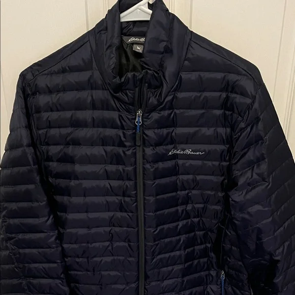 Eddie Bauer Men's Navy Puffer Jacket - Picture 1 of 13